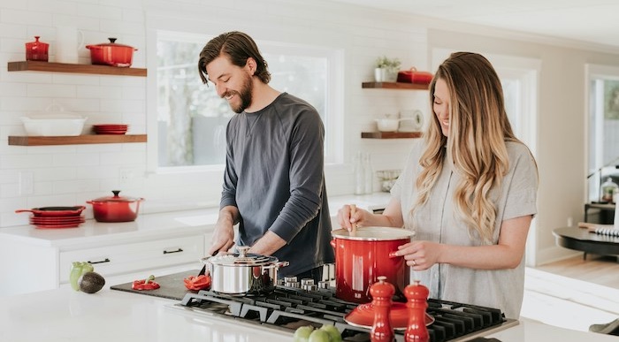 Love Flourishes in a Clean Home: The Relationship Benefits of Hiring a Routine Home Cleaning Service 1 routine-home-cleaning-service