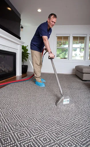 Deep Cleaning Checklist for Minneapolis Homes & Businesses 2 living room clean